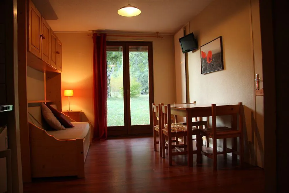 Auberge Les Clairmontelles Le Poizat France