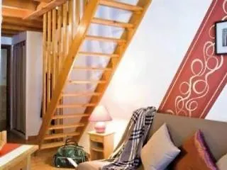 Auberge Les Clairmontelles Le Poizat France