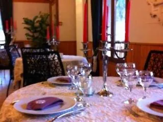 Auberge Les Clairmontelles Le Poizat 3*,  France