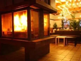 Auberge Les Clairmontelles Le Poizat 3*,  France